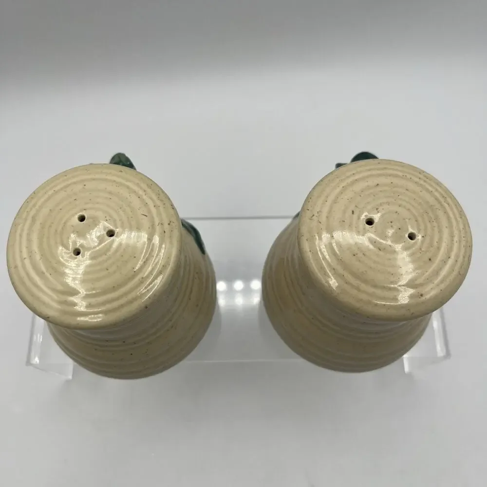 Pitcher & 2 Salt Pepper Shaker 3D Apple & Leaves Green Red Beige Ceramic pre-own